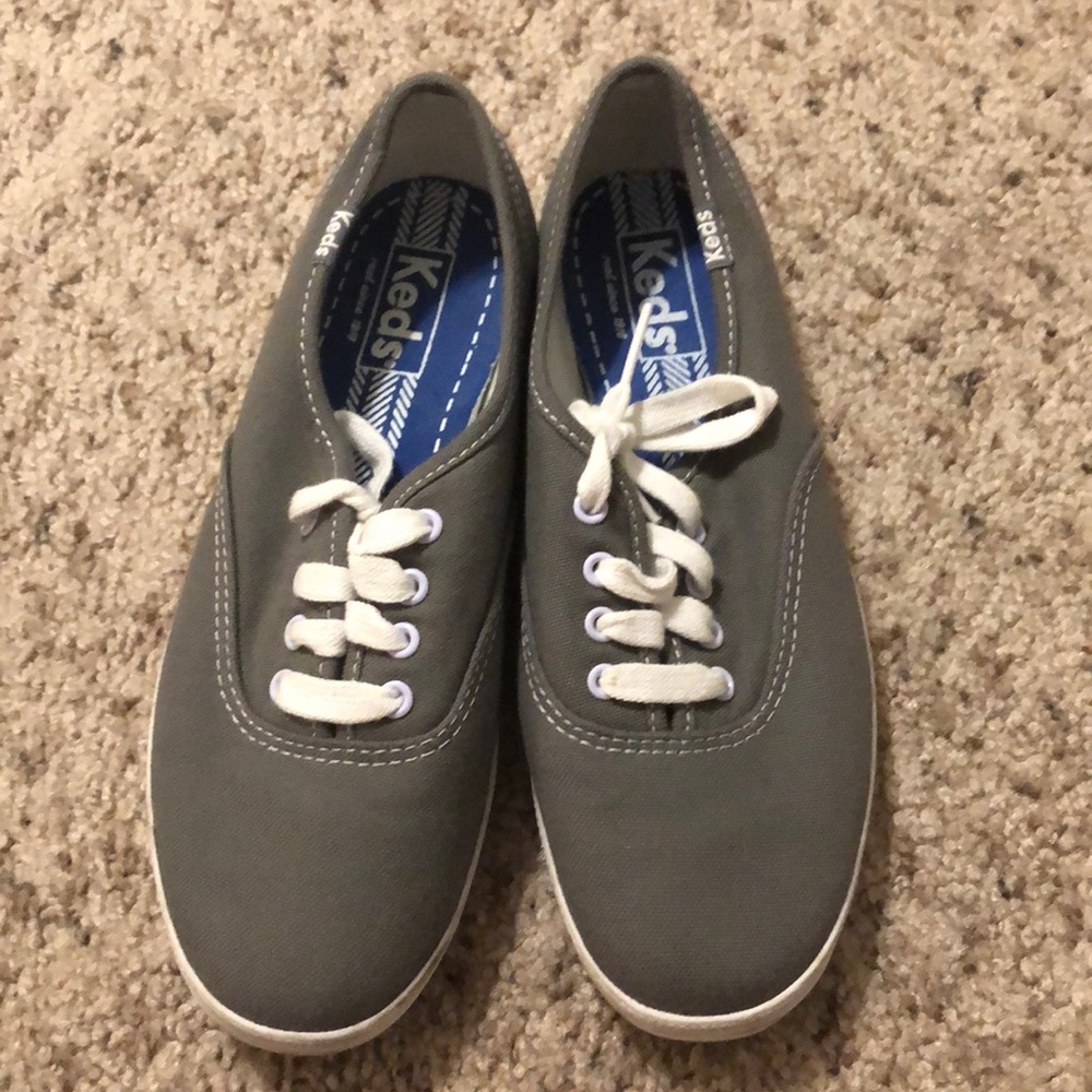 Keds New size 5.5 Grey
